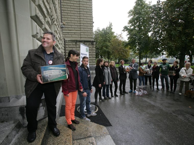 Breite Allianz fordert Importverbot für tierquälerisch hergestellte Pelzwaren