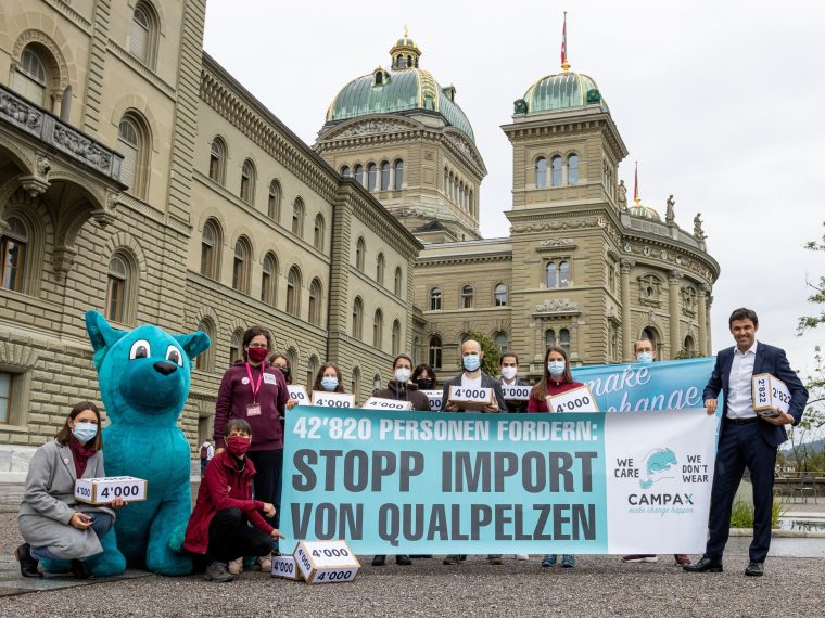 Petitionsübergabe in Bern: 